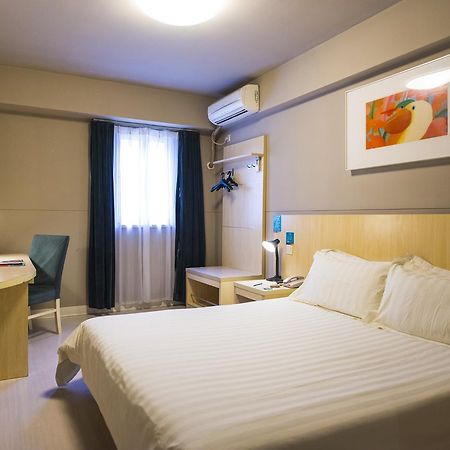 Bestay Hotel Express Shenyang Imperial Palace Huaiyuanmen Subway Station Buitenkant foto